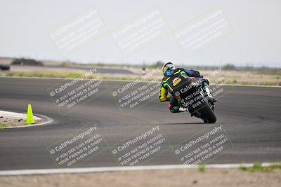 media/Apr-18-2025-TrackDaz (Fri) [[45f5874c44]]/C Group/Session 2 (Turn 10)/